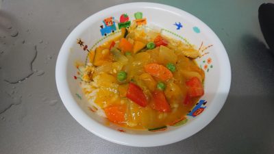 夏野菜カレー ぬくもりのおうち保育給食レシピ集