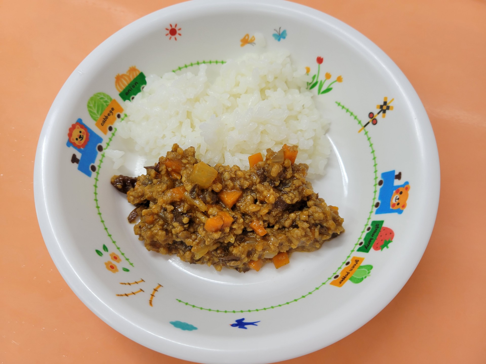 ドライカレー ぬくもりのおうち保育給食レシピ集